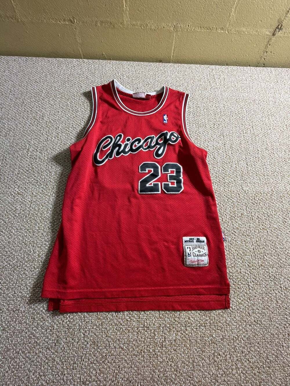 Mitchell & Ness Chicago Bulls Michael Jordan 1984-85 Jersey Red